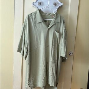 Tommy Bahama Light Green Casual Button Down Shirt